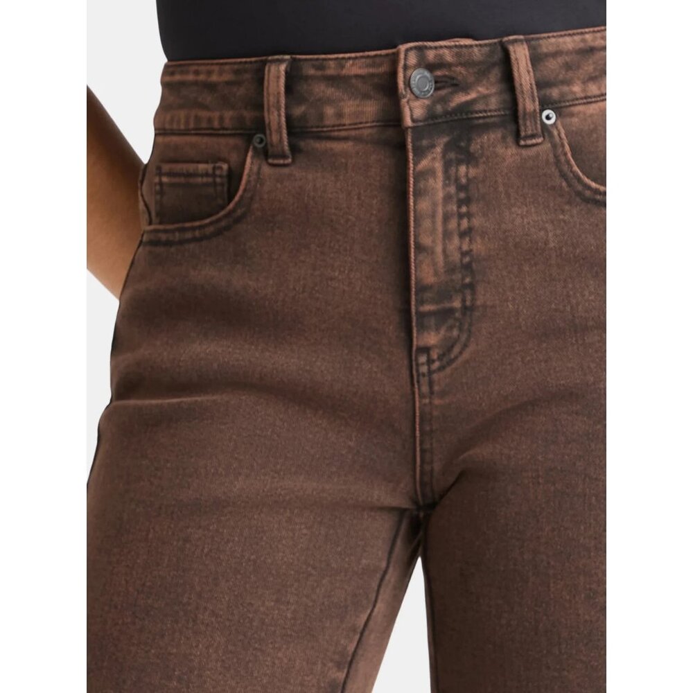 Time and Tru Women's High Rise Barrel Jeans, 26.5" Inseam, Size 14, Brown Wash - Picture 4 of 5